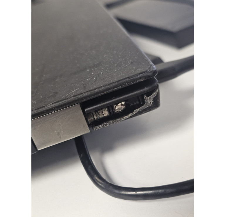 Lenovo ThinkPad T590 Reconditionné – i5-8365U – 16Go RAM – SSD 256Go – Full HD – Windows 11