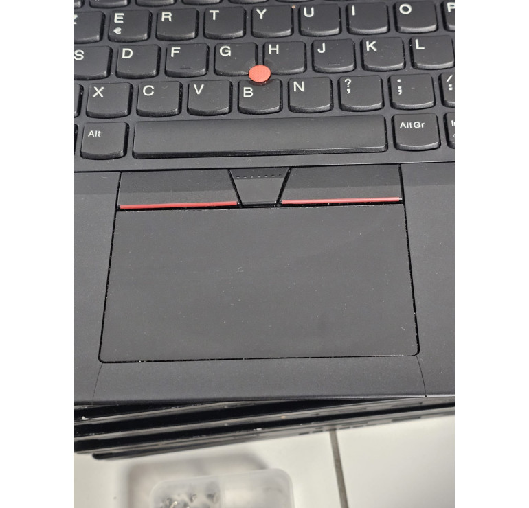 ThinkPad L380 IntelCore i3-8130U - 8Go Ram - 256 Go SSD - Win 11 - MINI Fissure
