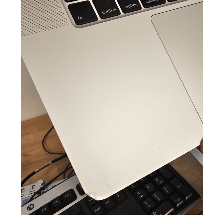 MacBook Pro 16" A2141 2019 – i7 – 32Go RAM – SSD 512Go – Radeon Pro 5300M – Reconditionné argent